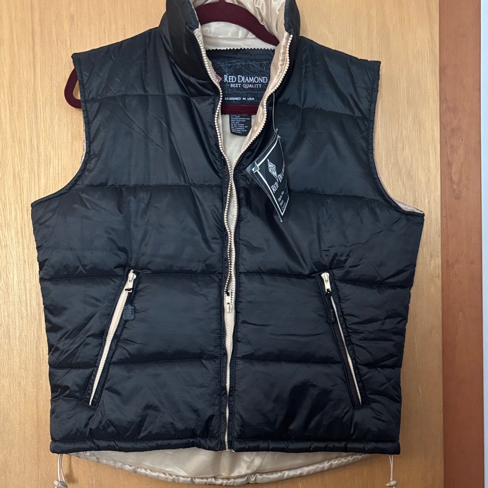 Red Diamond Black and Tan Puffer  Vest NWT Sz Med